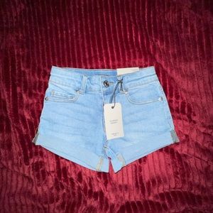 Classic shorts light blue